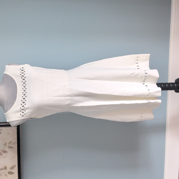 French Connection White Sleeveless Cutout Fit-and-Flare 'kai' 12 - Picture 2 of 11